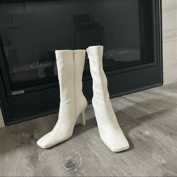 Oak and fort white boots ( brand new) - Picture 2 of 4